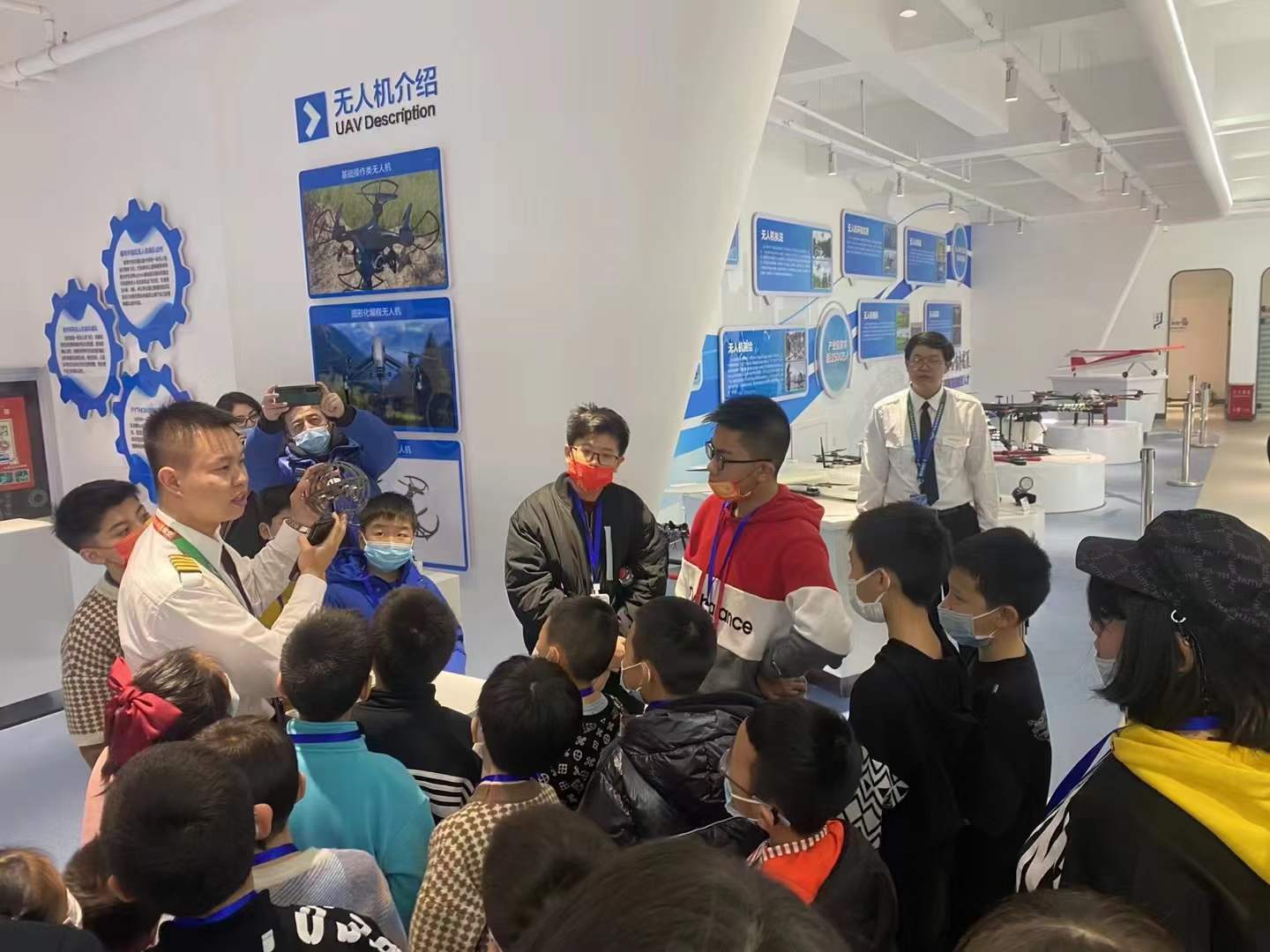 青少年學(xué)習(xí)無(wú)人機(jī)有什么好處