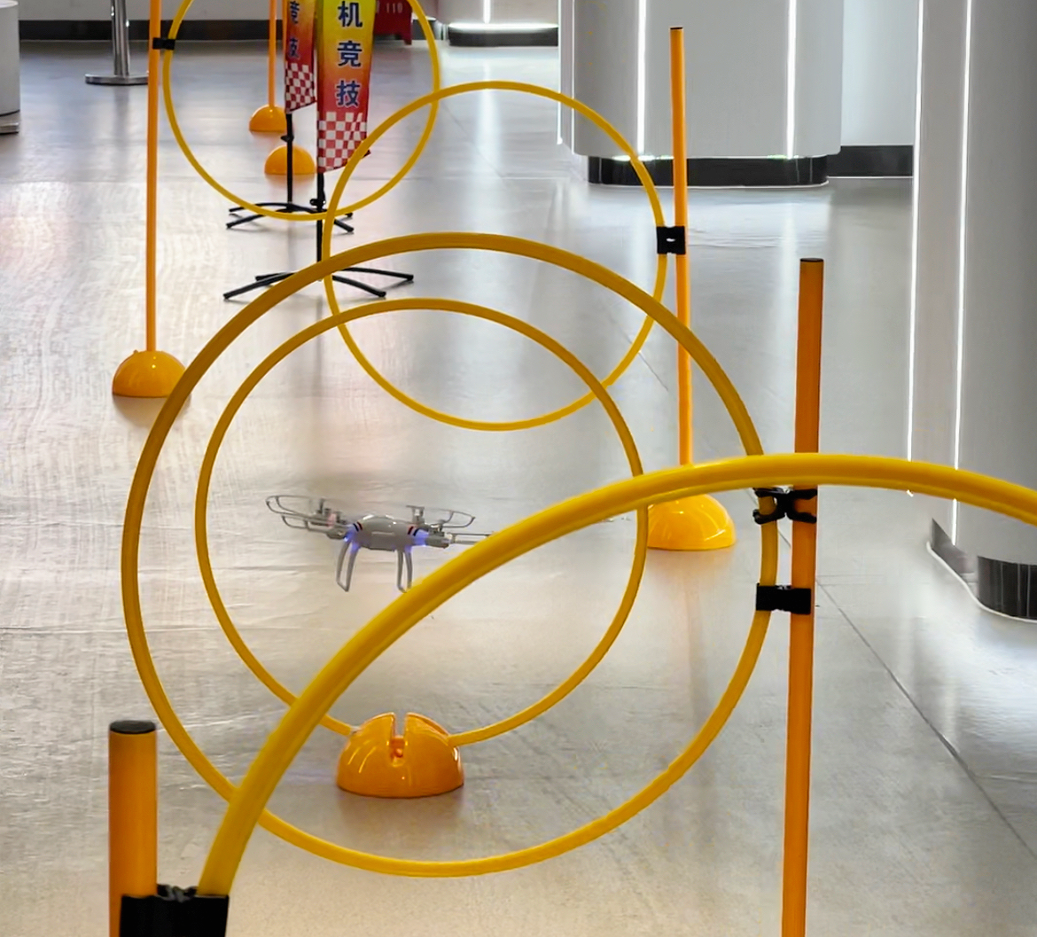 新疆保華潤天航空：青少年無人機學習班成教育熱點