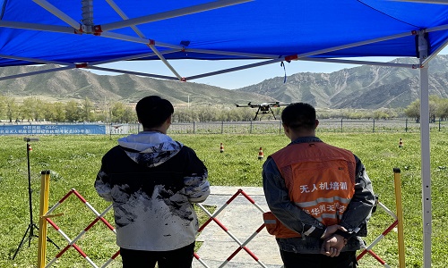 新疆無人機培訓航拍基地揭秘：保華潤天航空的飛行夢想起航點