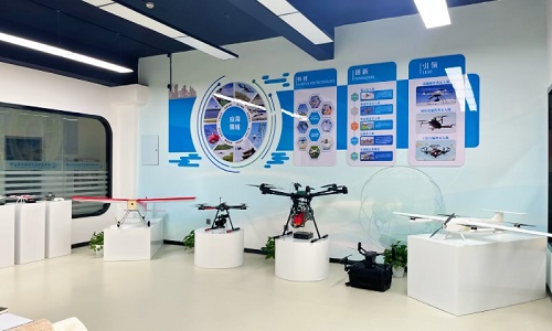 新疆青少年無人機培訓丨保華潤天航空：無人機的重量機型分類及應用領域