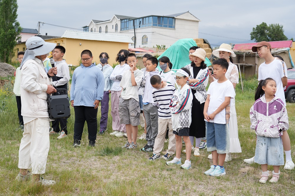 烏魯木齊保華潤天航空航模夏令營，青少年的夏日飛行奇遇