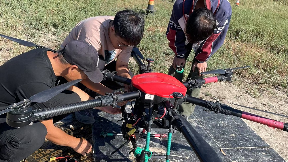 新疆無人機培訓 | 從零到專業飛手！新疆保華潤天航空CAAC執照課程全解析，行業大佬都在學的秘訣