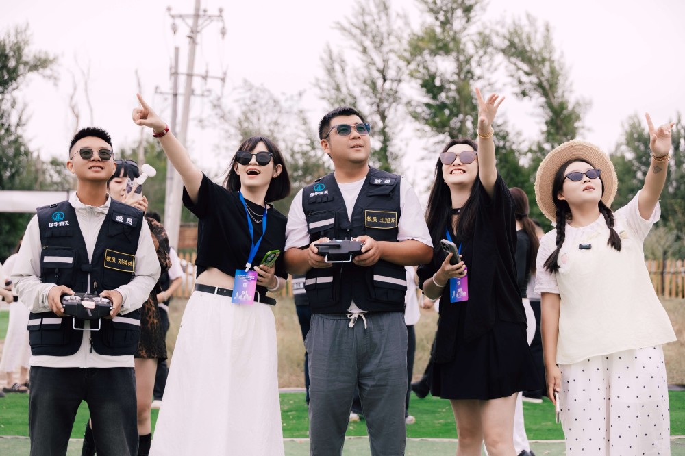 新疆無人機培訓(xùn)公司大盤點與保華潤天的卓越優(yōu)勢