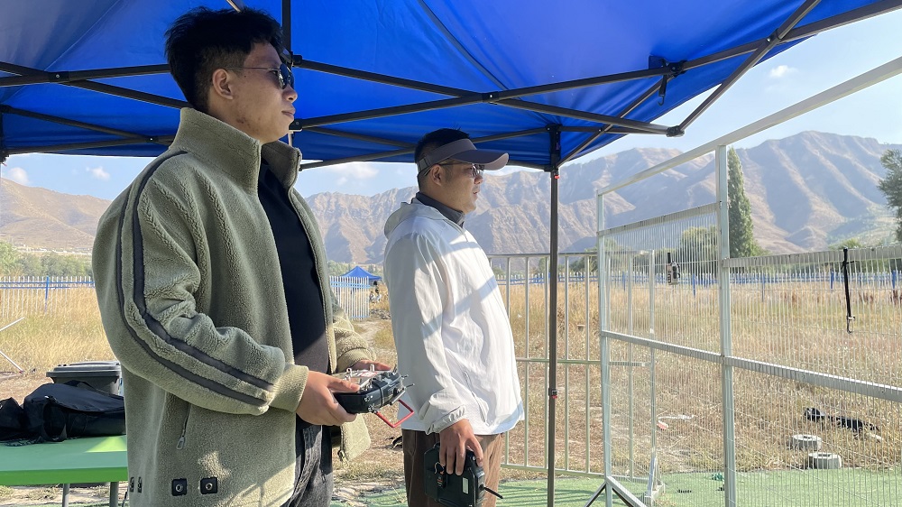 保華潤(rùn)天航空無(wú)人機(jī)03考點(diǎn)：你對(duì)新疆的所有想象，都能用無(wú)人機(jī)變成影像