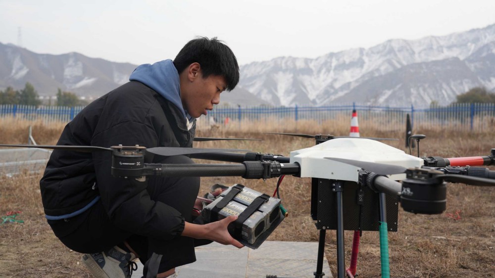 保華潤天航空,新疆無人機(jī)飛手的“黃埔軍校”!